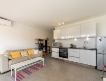 De la Plage: Knusse studio direct aan zee in Cavalaire - thumbnail 4