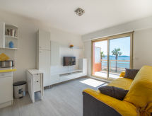 Knus appartement op 50 meter van het strand in Cavalaire-sur-Mer - thumbnail 6