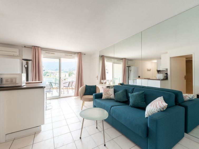 Turquoise Apartment in Cavalaire