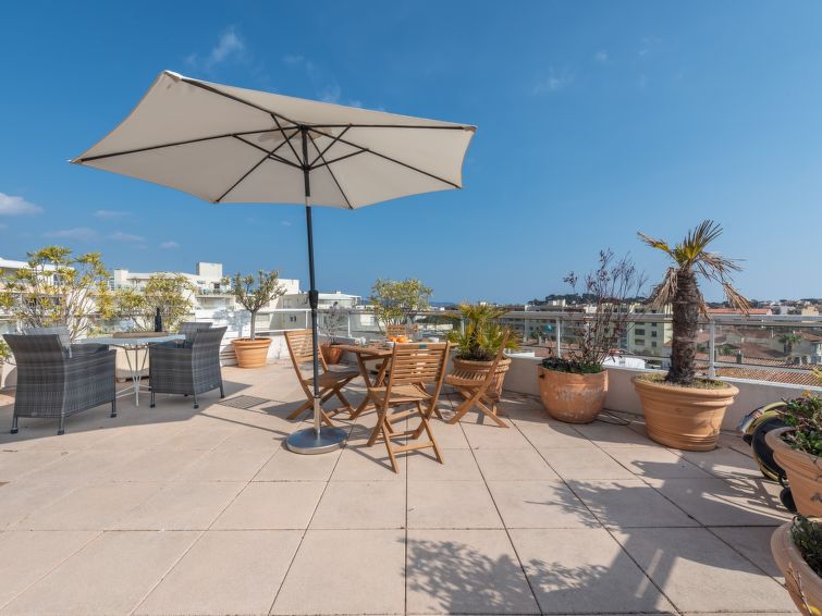 Turquoise Apartment in Cavalaire