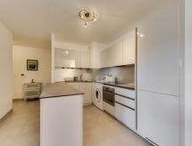 Licht appartement op 750m van strand en haven in Cavalaire-sur-Mer - thumbnail 4