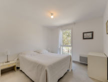 Licht appartement op 750m van strand en haven in Cavalaire-sur-Mer - thumbnail 5