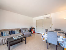 Le Suzy: sfeervol appartement op 700m van zee in Cavalaire-sur-Mer - thumbnail 3
