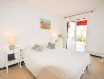 Le Suzy: sfeervol appartement op 700m van zee in Cavalaire-sur-Mer - thumbnail 2