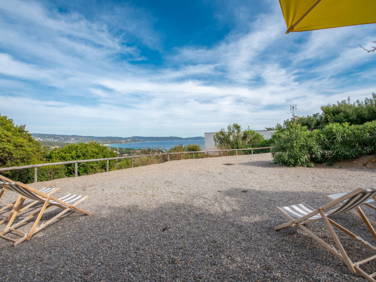 Search and Stay destination La Croix-Valmer, Provence-Alpes-Côte d'Azur - France from AU$ 187. Les Arbousiers