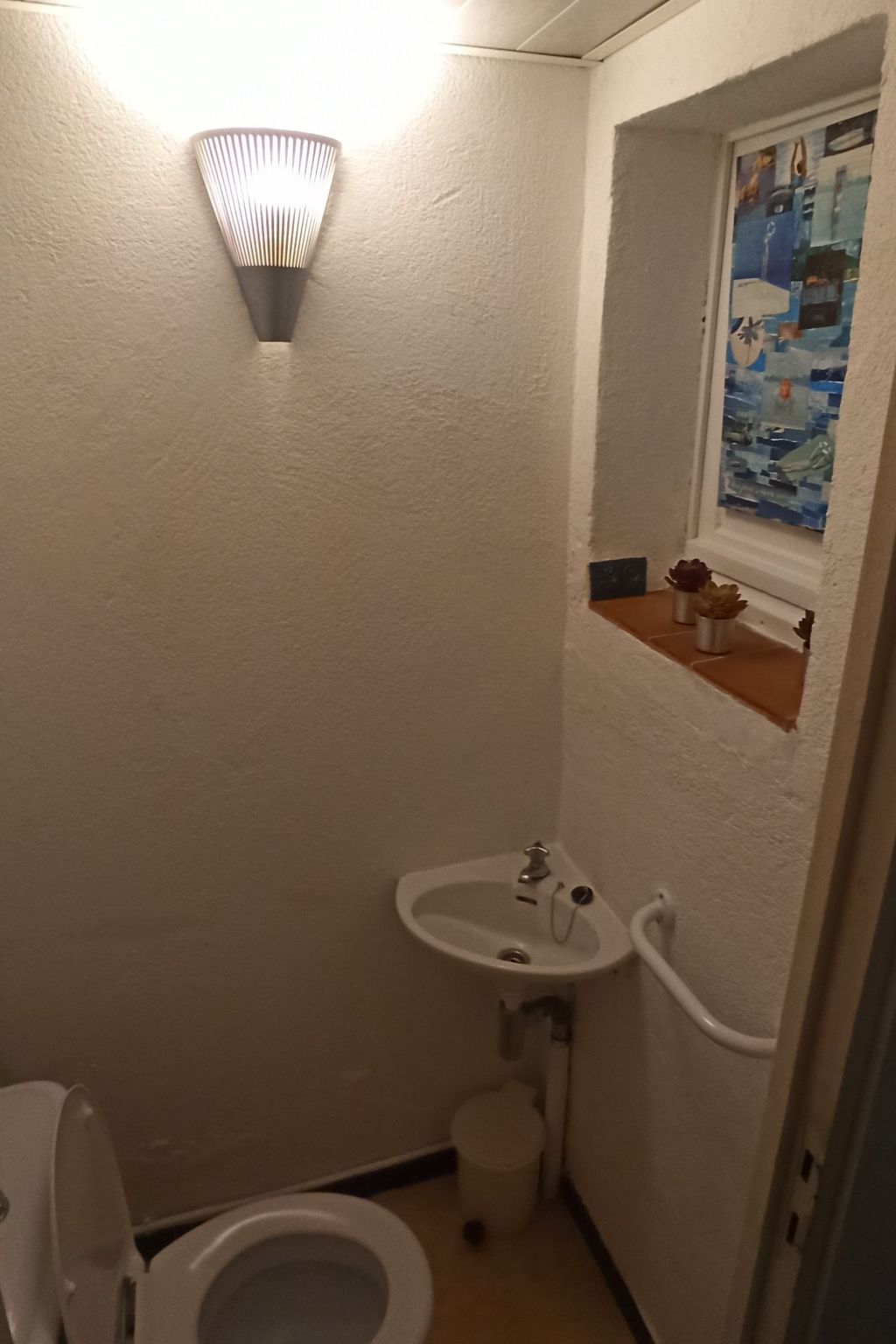 Ruhige Ecke in der Nähe von allem zu Fuß-Image-tags.info