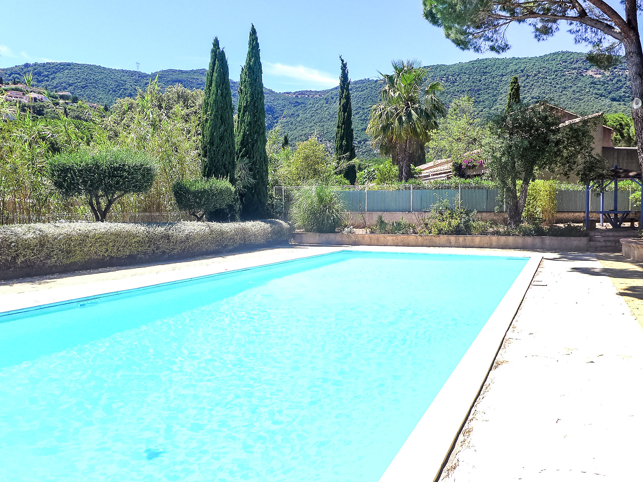 LE CLOS DES VIVARDS Accommodation in Cavalaire