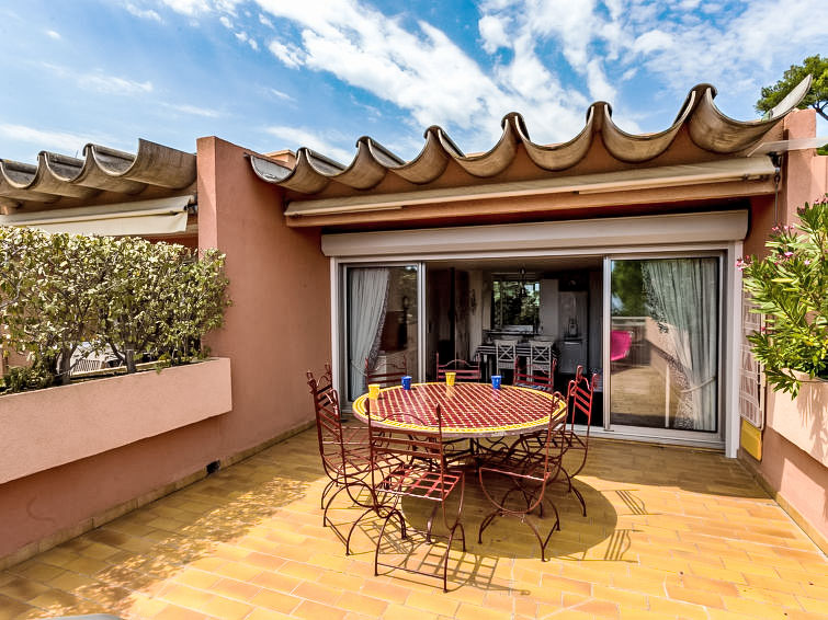 Search and Stay, undefined in undefined. Gallery position 4