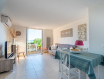 Knus appartement op 1,2 km van strand met gedeeld zwembad in Cavalaire - thumbnail 5