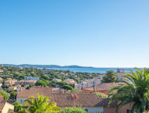 Knus appartement op 1,2 km van strand met gedeeld zwembad in Cavalaire - thumbnail 2