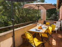 Vrijstaande vakantiewoning met grote tuin op 2 km van strand Cavalaire - thumbnail 2