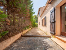 Villa Ténérife: Vrijstaande vakantievilla met omheinde tuin bij Cavalaire-sur-Mer - thumbnail 5