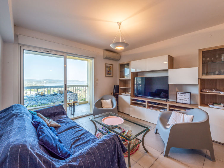 Search and Stay destination Cavalaire-sur-Mer, Provence-Alpes-Côte d'Azur - France from AU$ 236. Les Coccinelles