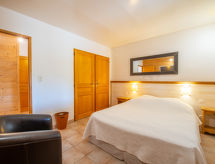 Bergzicht en ruimte in appartement Villa Maeva in Cavalaire - thumbnail 4