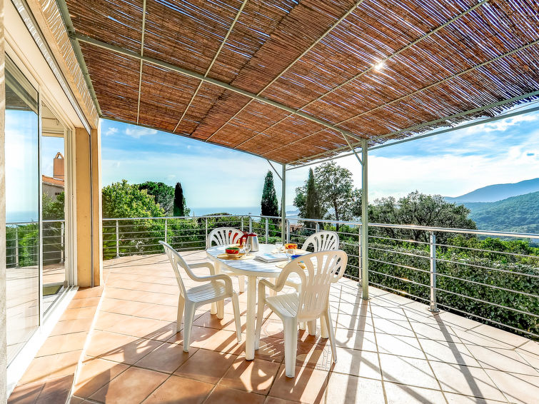 Search and Stay destination La Croix-Valmer, Provence-Alpes-Côte d'Azur - France from AU$ 333. Les Lavandes