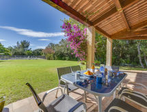 Holiday home Cassou