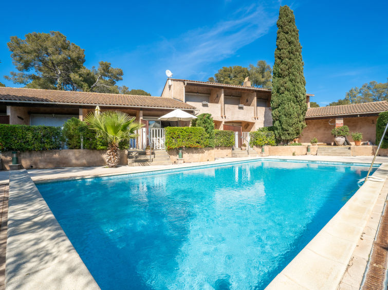 Search and Stay destination La Croix-Valmer, Provence-Alpes-Côte d'Azur - France from AU$ 144. Le Pin