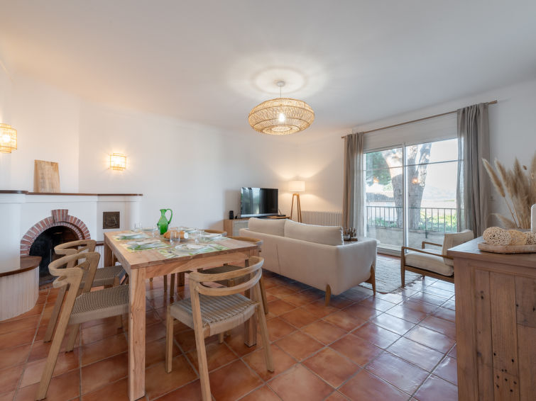 Search and Stay destination Saint-Tropez, Provence-Alpes-Côte d'Azur - France from AU$ 782. Lou Niou