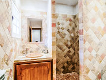 Knusse studio voor 2 personen nabij strand en centrum Saint-Tropez - thumbnail 5