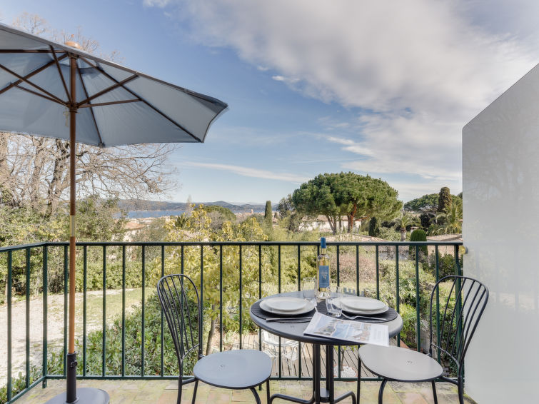 2-persoons appartement met zeezicht in Saint-Tropez in SAINT TROPEZ