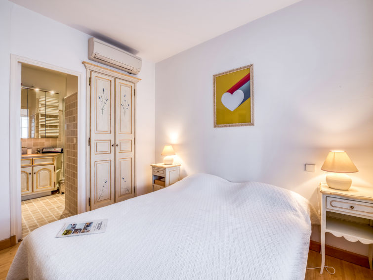 Search and Stay destination Saint-Tropez, Provence-Alpes-Côte d'Azur - France from AU$ 436. Boulevard Louis Blanc