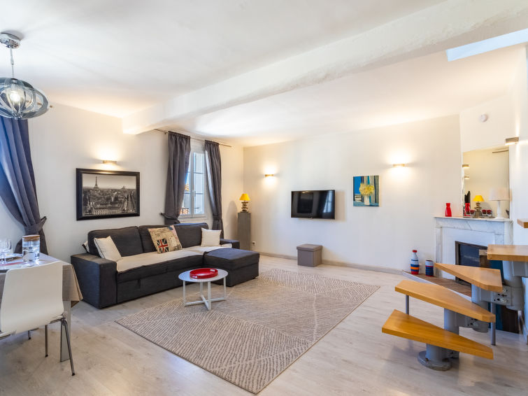 Search and Stay destination Saint-Tropez, Provence-Alpes-Côte d'Azur - France from AU$ 193. Rue Allard