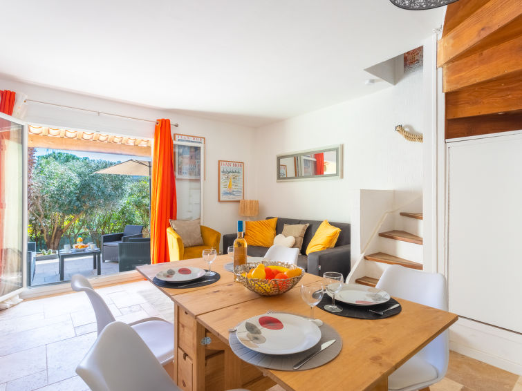 Search and Stay destination Gassin, Provence-Alpes-Côte d'Azur - France from AU$ 313. Le Hameau de Gassin