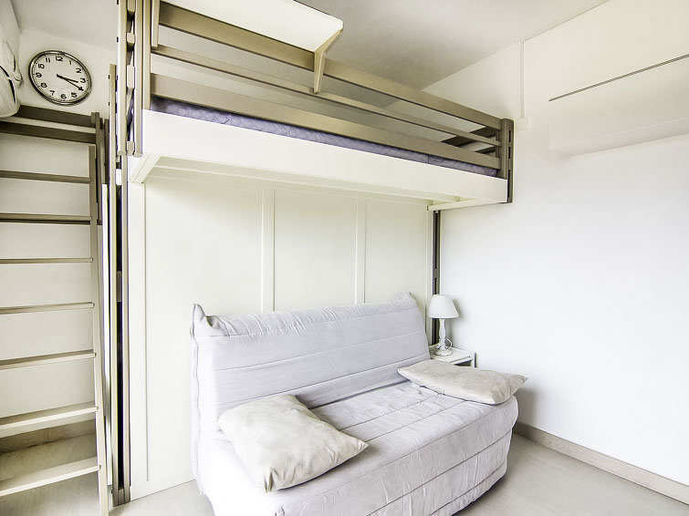 Search and Stay destination Saint-Tropez, Provence-Alpes-Côte d'Azur - France from AU$ 159. Héraclée