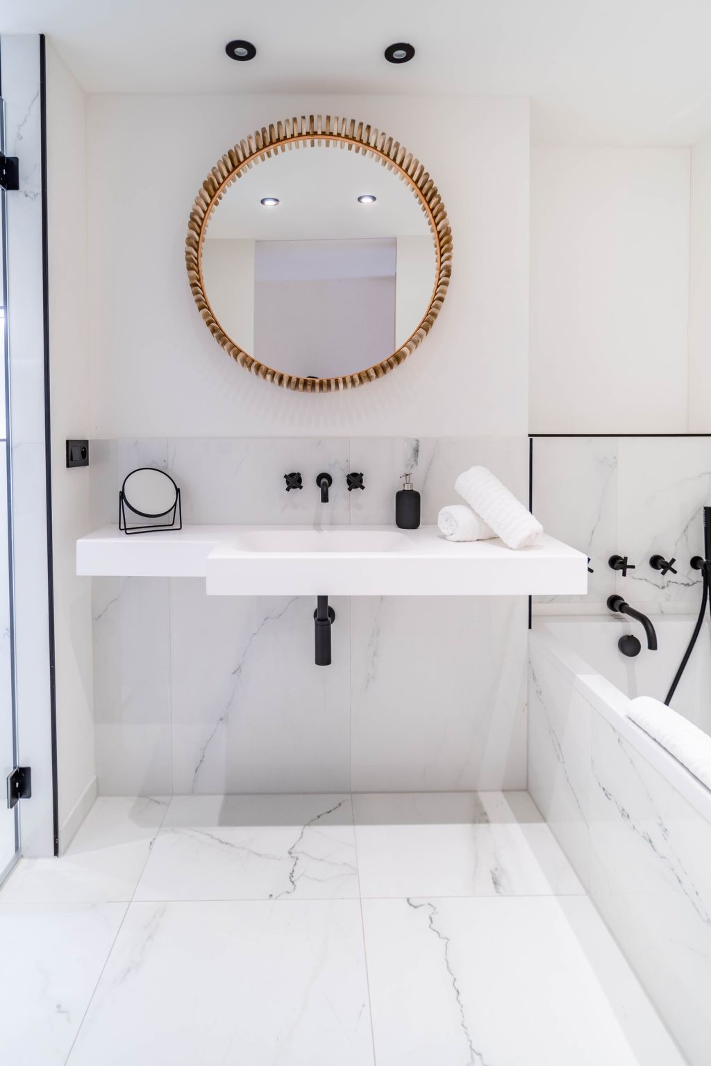 Außergewöhnliche Wohnung am Hafen-Image-tags.info