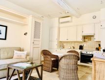 Authentiek Provençaals appartement in het hart van oud Saint-Tropez - thumbnail 1