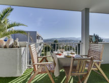Licht appartement met zwembad nabij golfbaan en strand in Cogolin - thumbnail 4