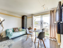 Licht appartement met zwembad nabij golfbaan en strand in Cogolin - thumbnail 6