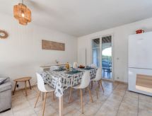 Zonnig appartement nabij Saint-Tropez met zwembad, op 7 km van het strand - thumbnail 4