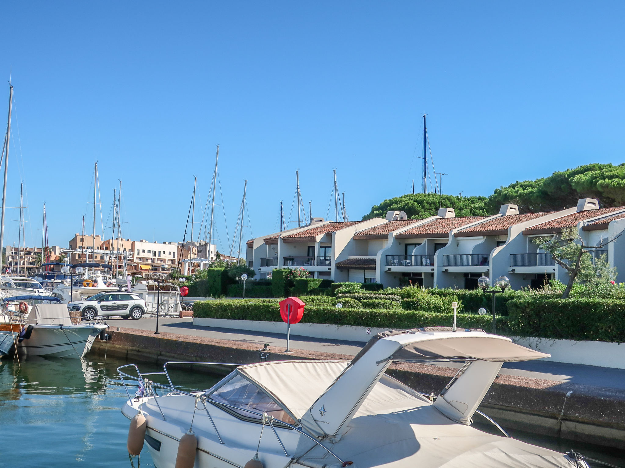 Photo of Les Deux Voiles