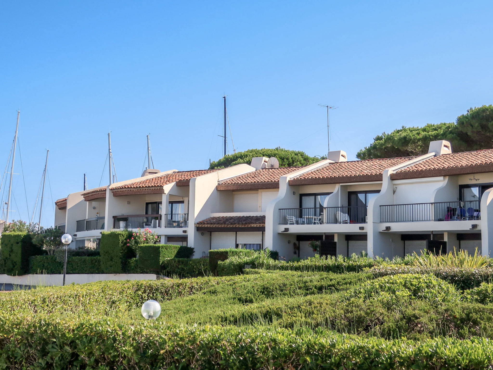 Photo of Les Deux Voiles