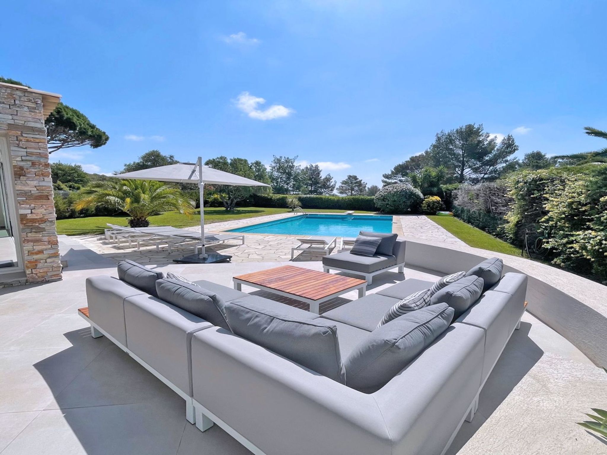 Villa 10 Pers - Piscine privée - Clim - Grimaud - Binnen