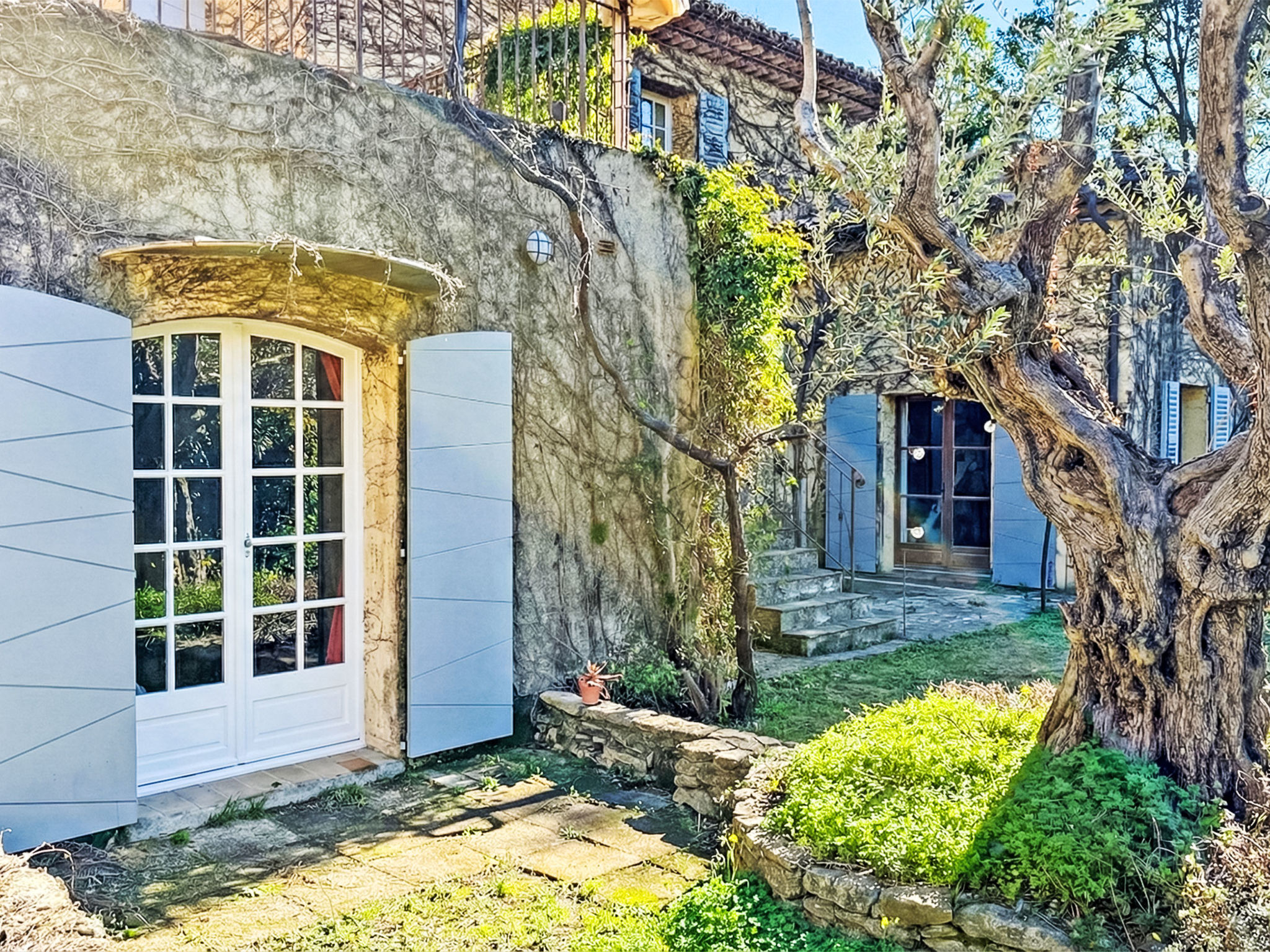 Photo of Villa 6 Chambres 12 Pers - Piscine - Clim - Wifi