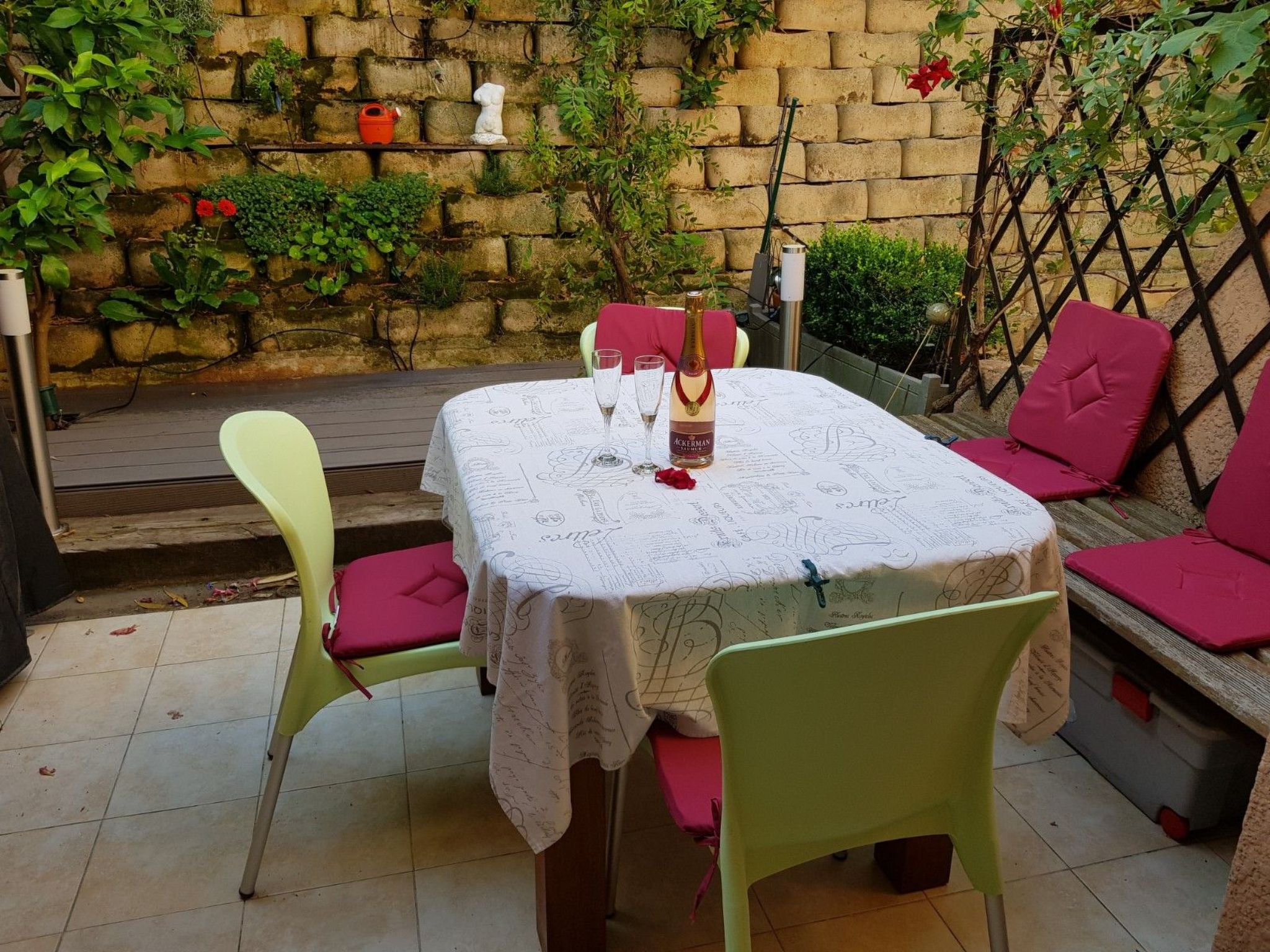 Photo of Anlage mit Tennisplatz und 3 Gemeinschaftspools