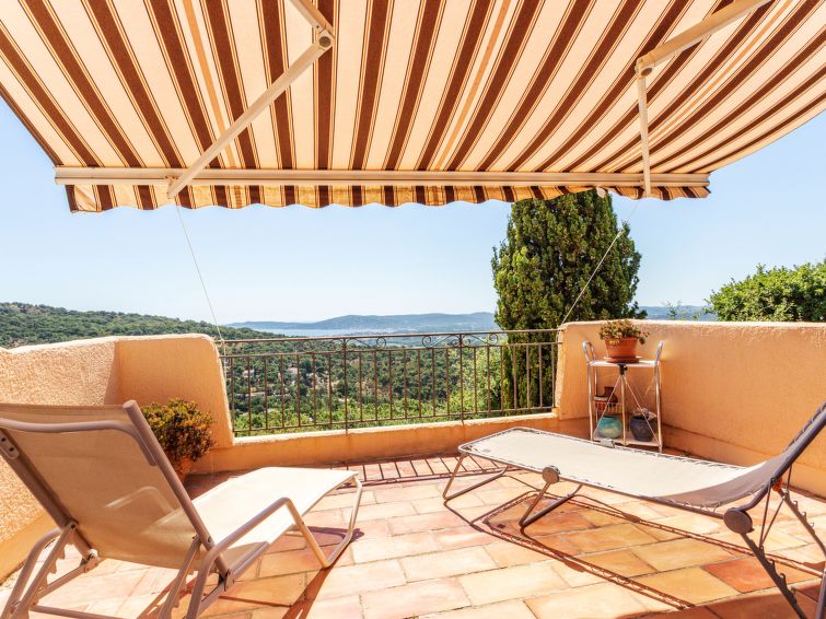 Zeezicht en rust in appartement Village de Silhouette, Grimaud in Grimaud