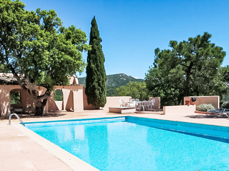 Village de Silhouette Apartment in Grimaud