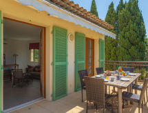 Authentiek vakantiehuis in centrum Grimaud, vlakbij strand en golf - thumbnail 5
