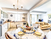 Authentiek vakantiehuis in Grimaud, 7 km van strand en nabij Saint-Tropez - thumbnail 1
