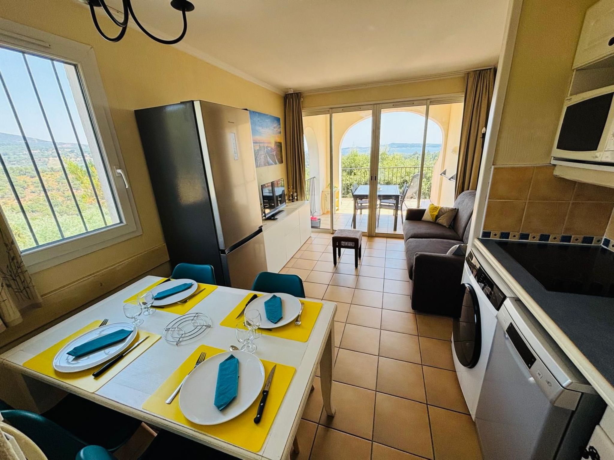 Photo of Urlaub in Grimaud 4 Personen Meerblick Klimatisiert