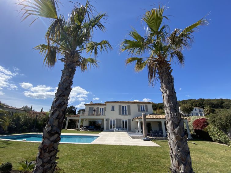 Search and Stay destination Grimaud, Provence-Alpes-Côte d'Azur - France from AU$ 724. Les Cycas(GRI170)