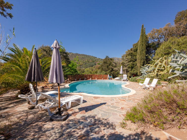 Search and Stay destination La Garde-Freinet, Provence-Alpes-Côte d'Azur - France from AU$ 279. La Sacherie de l'Autourière