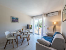Stijlvol appartement voor 4 bij Saint-Tropez met zwembad en tuin - thumbnail 6