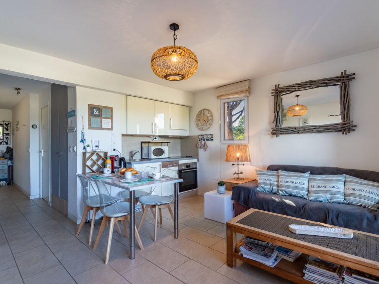 5-persoons appartement aan zee in Gassin in Gassin