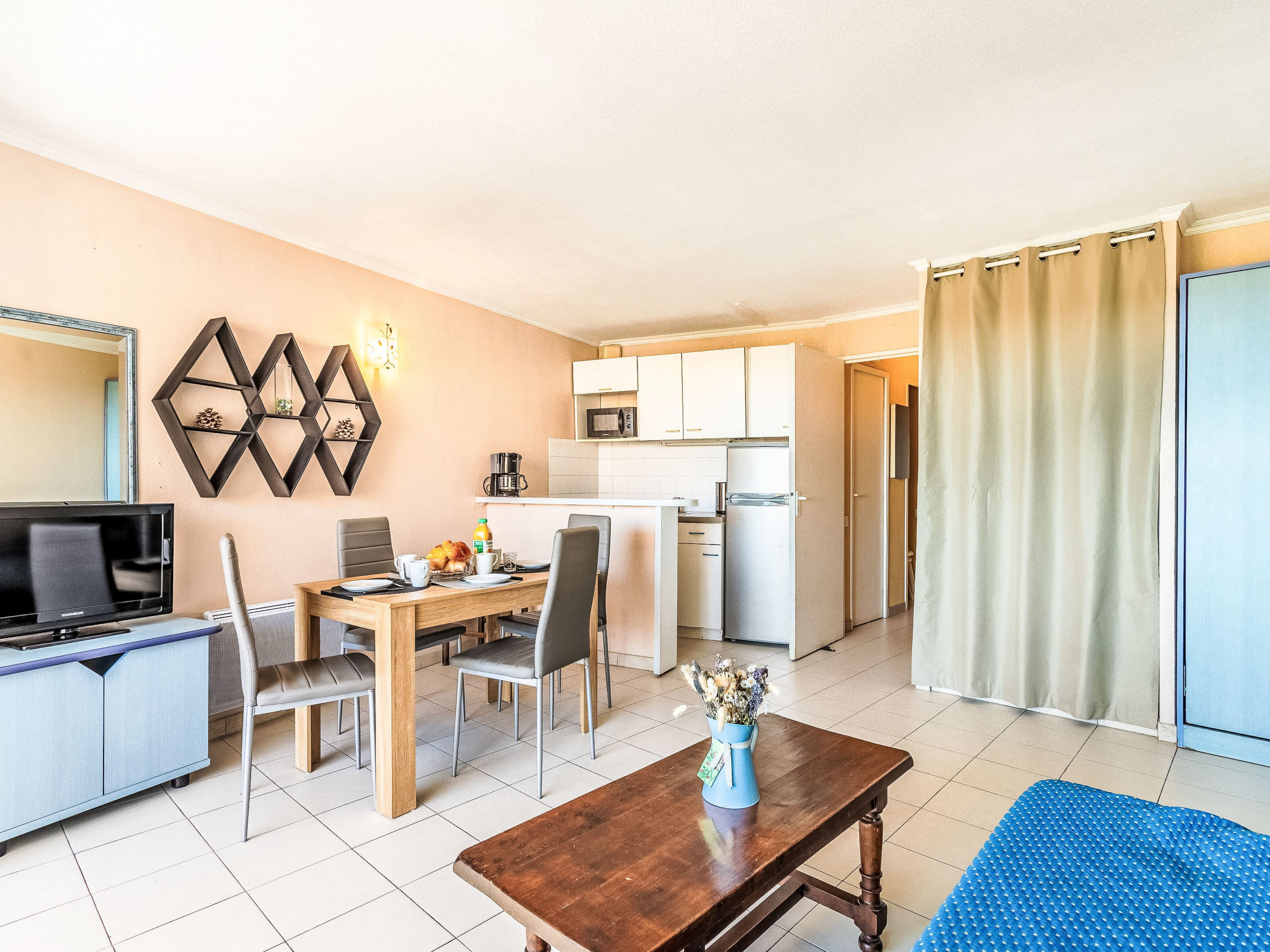 Appartement aan zee Les Marines de Gassin, 100m van het strand - foto 2