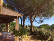 Vrijstaande villa Josalie met tuin en zeezicht, 800m van strand Sainte-Maxime - thumbnail 1