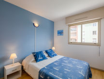 Op 500 m van zee: Licht appartement in centrum Sainte Maxime - thumbnail 4
